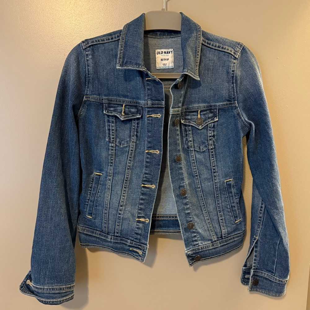 Old Navy Women's Blue Denim Jacket